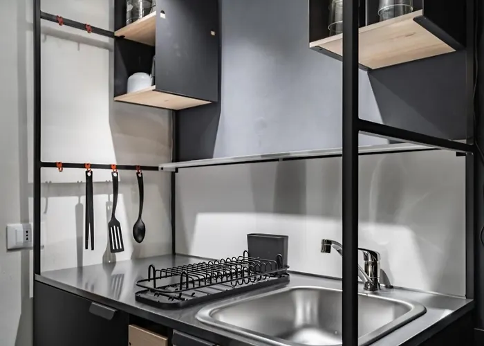 Apartment Victoria's Urban Nest Brescia